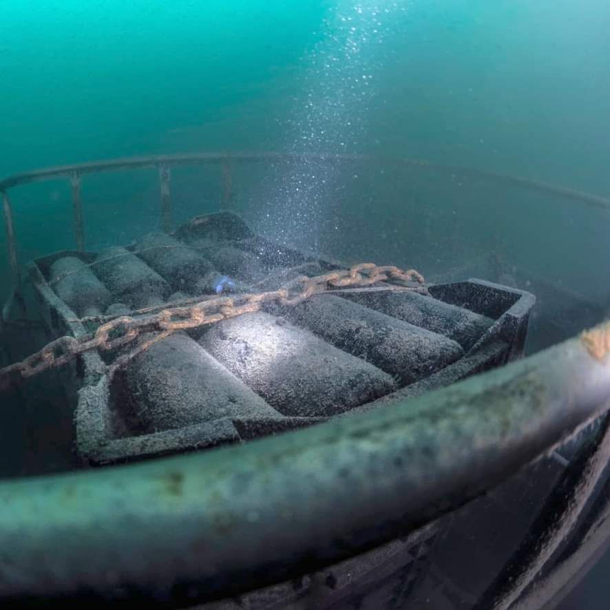 Arriva il vino di Caligola dagli abissi del lago 