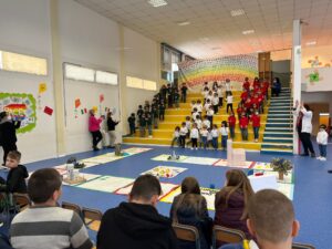 I bambini della scuola "Carrara Gioia" nel progetto Erasmus 2022